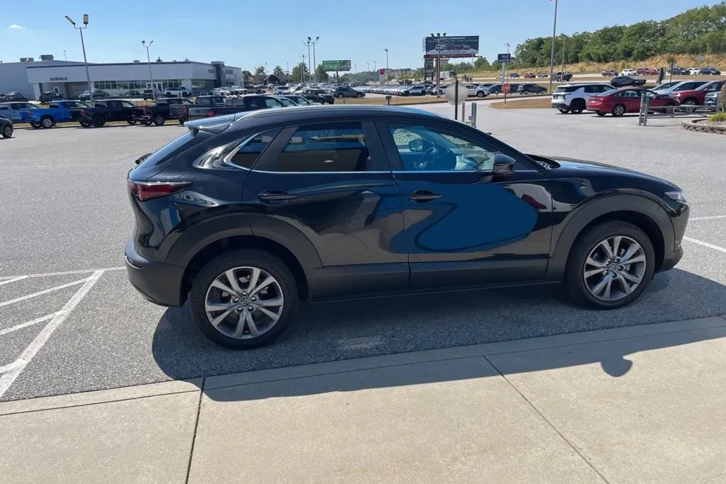 2024 Mazda CX-30 2.5 S Preferred photo 1