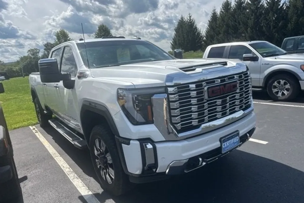 2024 Gmc Sierra 2500 HD Denali photo 1