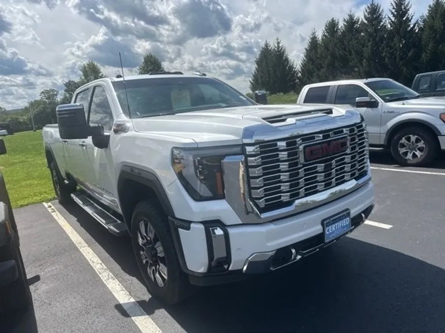 2024 Gmc Sierra 2500 HD Denali photo 1