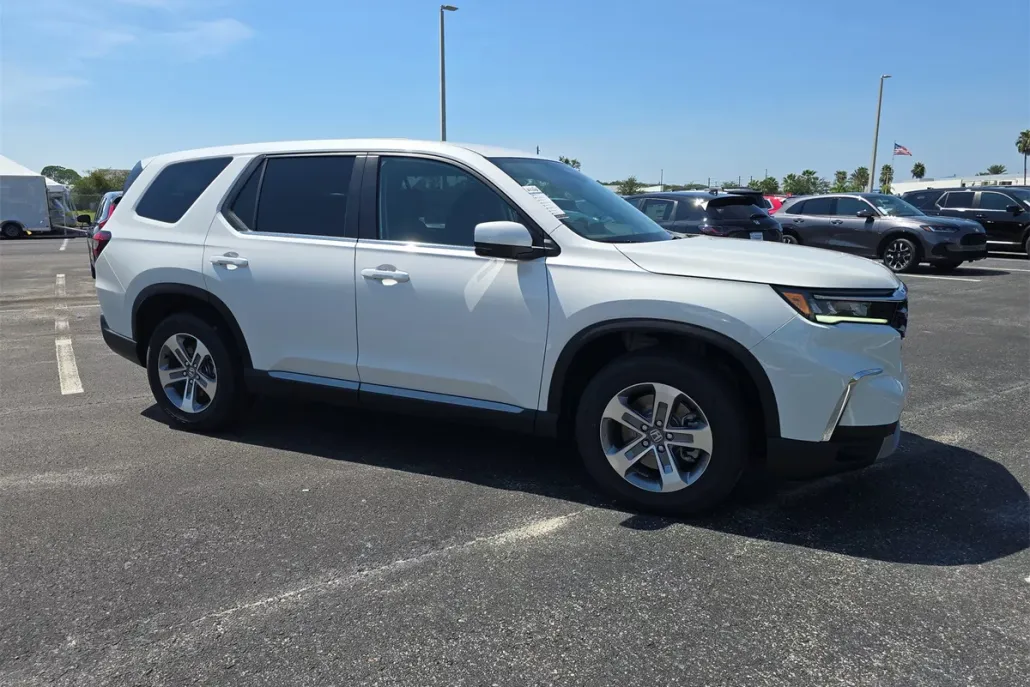 2025 Honda Pilot EX-L photo 1