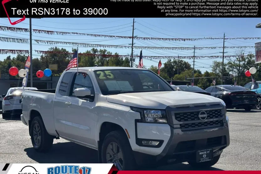 2025 Nissan Frontier SV photo 1