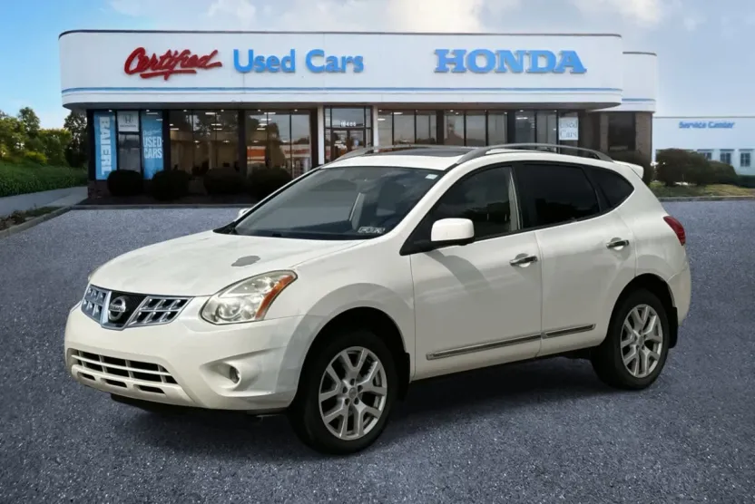 2013 Nissan Rogue SL photo 1
