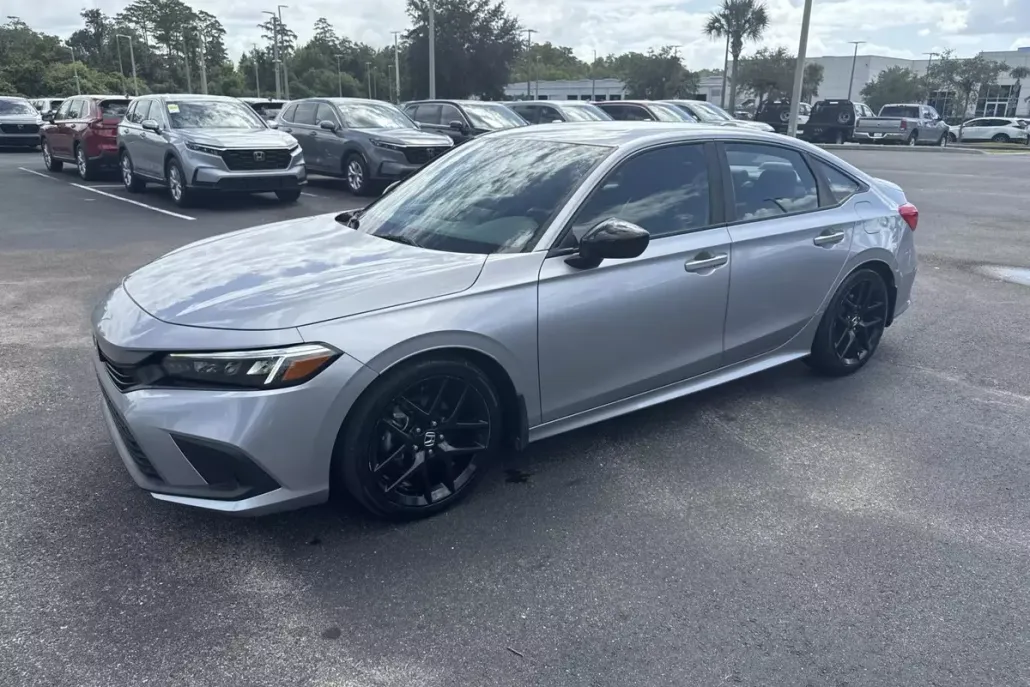 2023 Honda Civic Sport photo 1