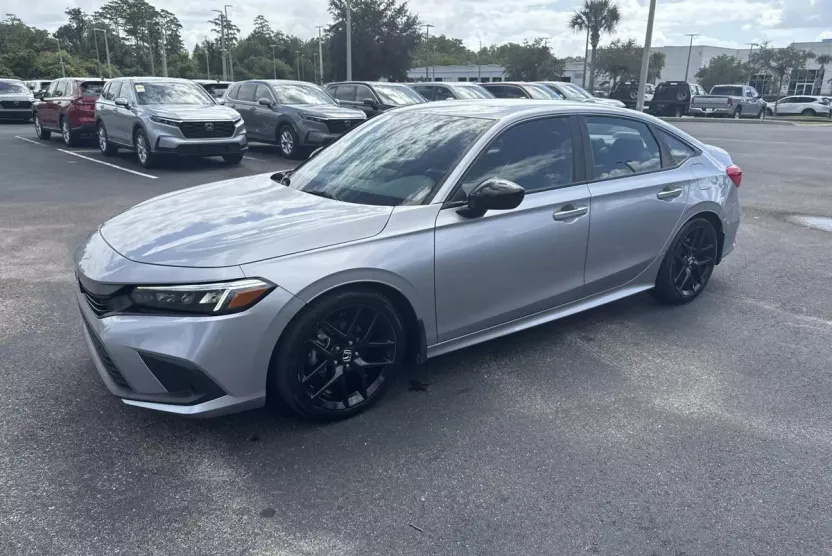 2023 Honda Civic Sport photo 1