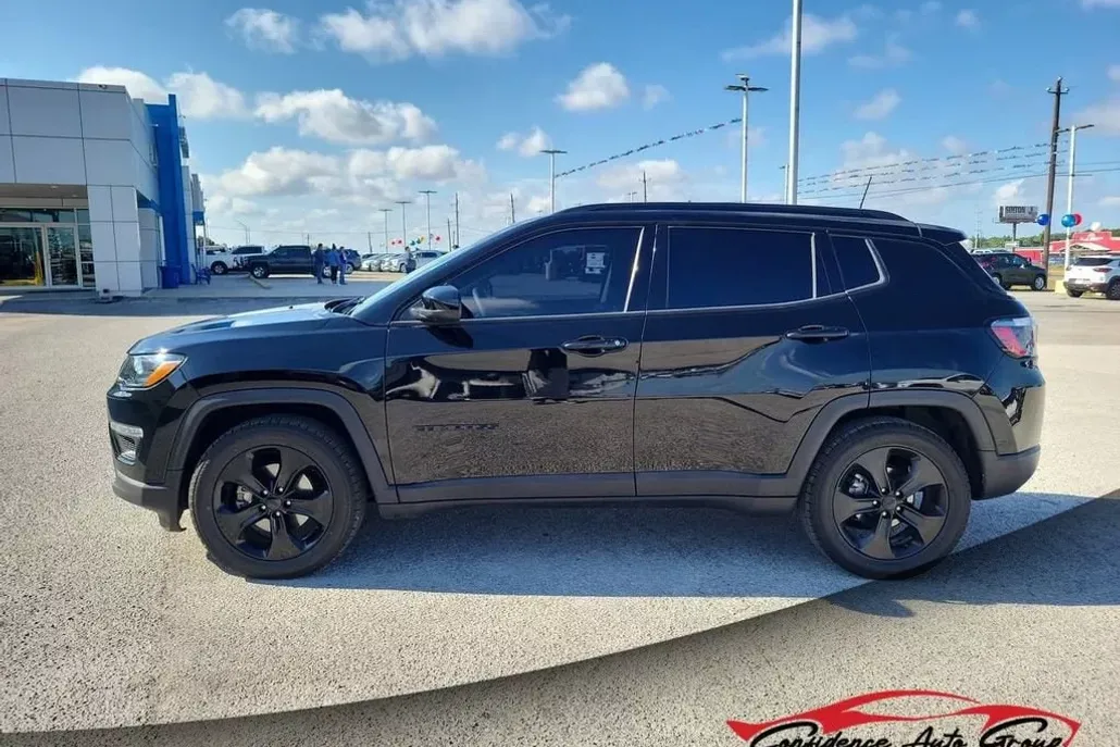 2021 Jeep Compass Altitude photo 1