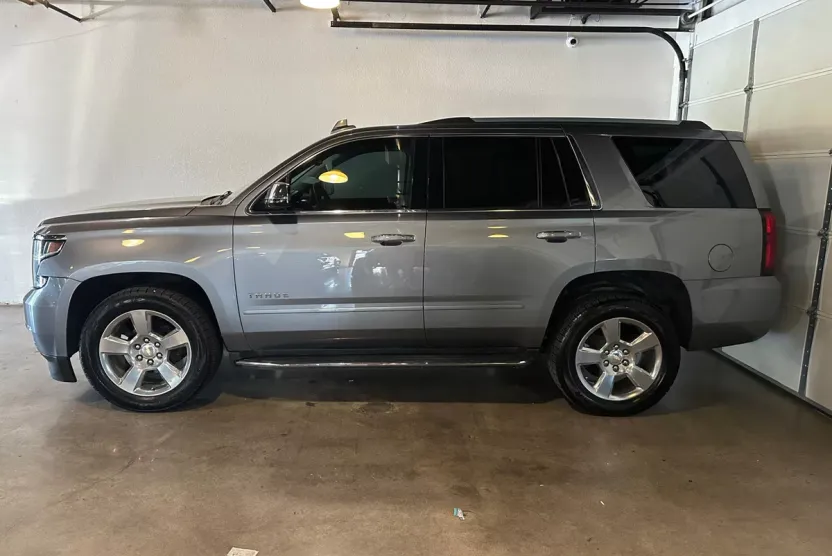 2020 Chevrolet Tahoe Premier photo 1
