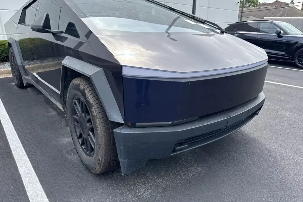 2024 Tesla Cybertruck Cyberbeast photo 1