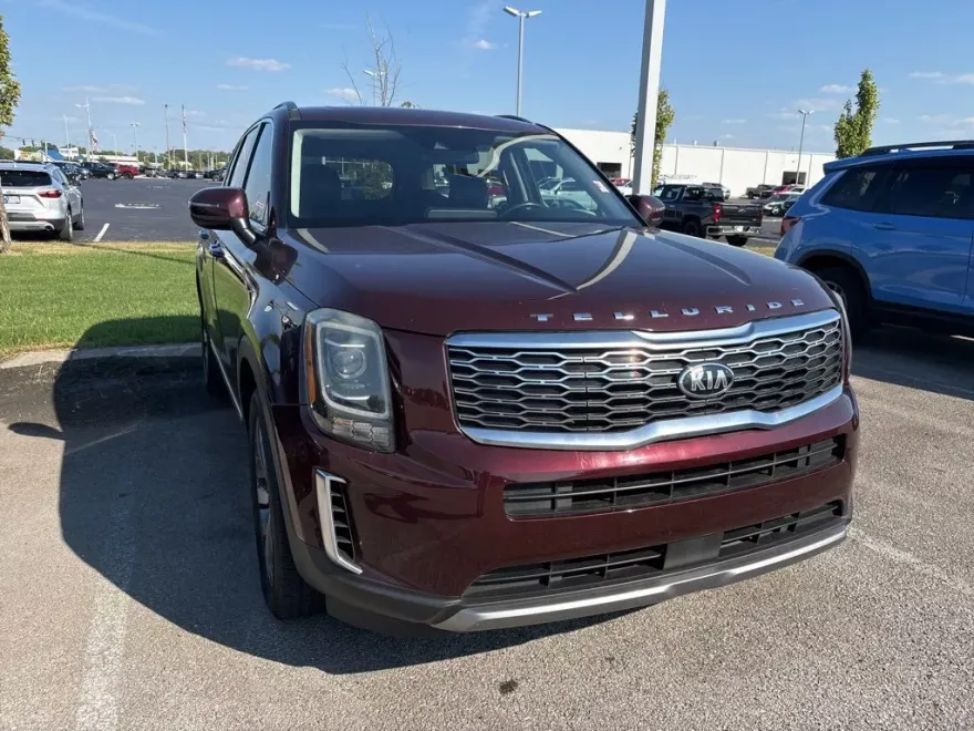 2020 Kia Telluride S photo 1