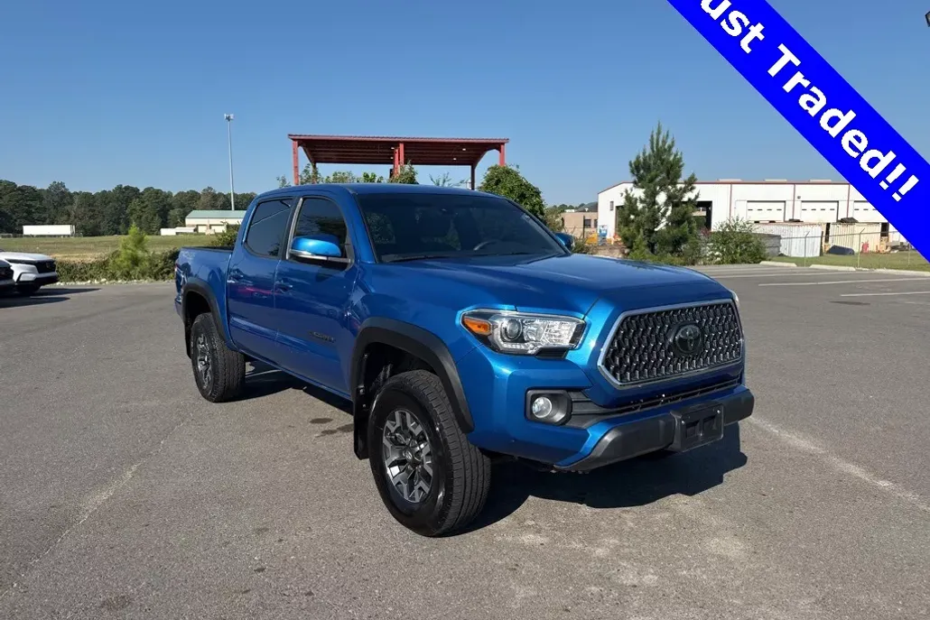 2018 Toyota Tacoma TRD Off-Road photo 1