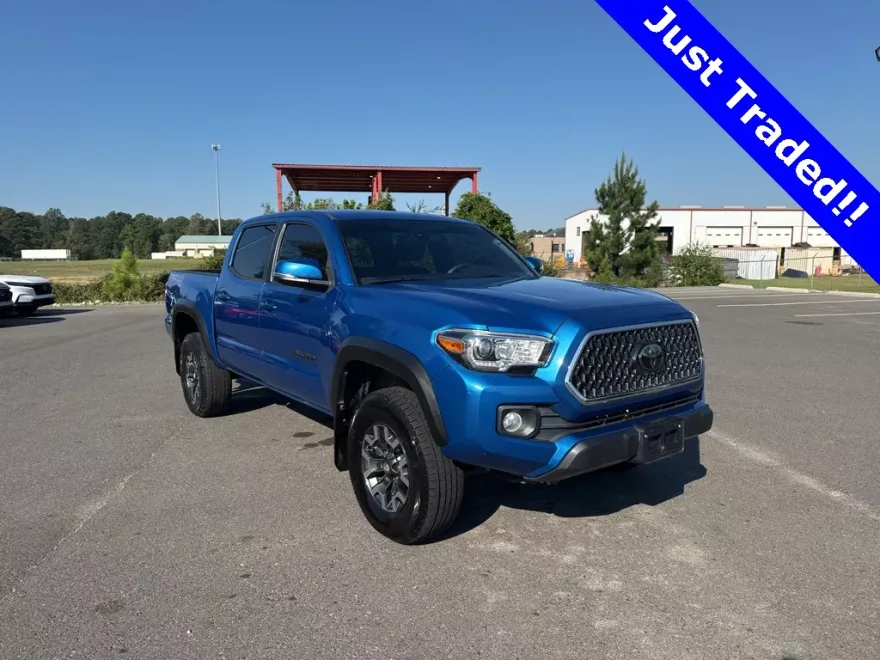 2018 Toyota Tacoma TRD Off-Road photo 1