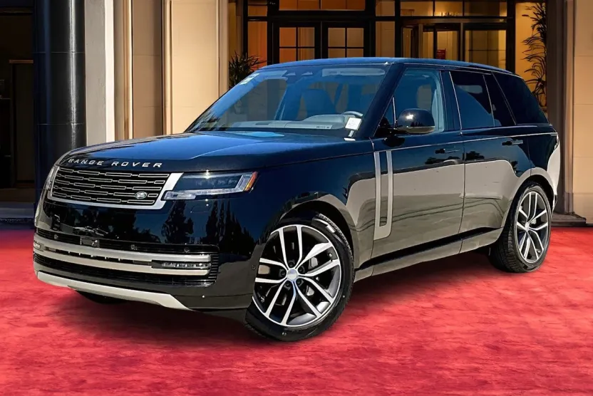 2025 Land Rover Range Rover SE photo 1