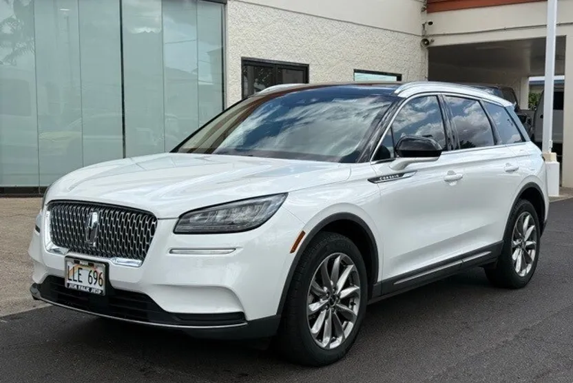 2021 Lincoln Corsair Standard photo 1