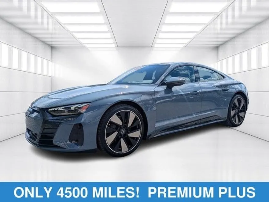 2023 Audi e-tron GT Premium Plus photo 1
