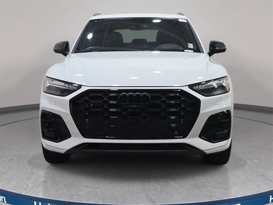2024 Audi SQ5 Prestige photo 1