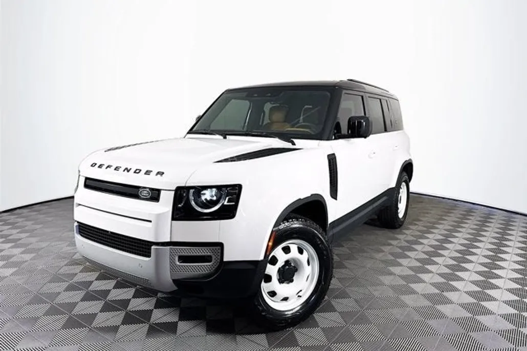 2023 Land Rover Defender 110 S photo 1