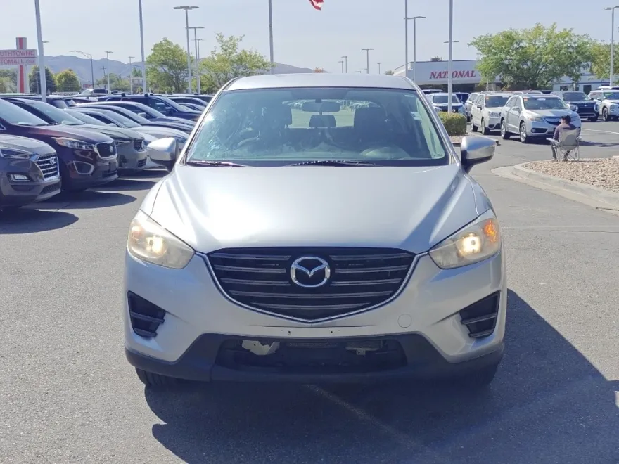 2016 Mazda CX-5 Sport photo 1
