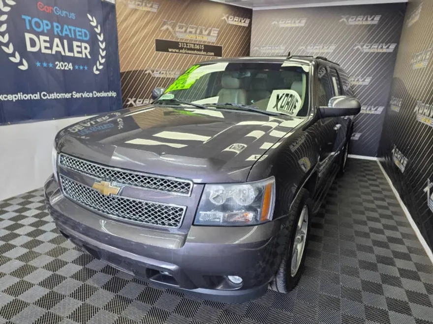 2011 Chevrolet Suburban LTZ photo 1