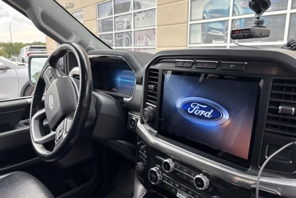 2021 Ford F-150 Lariat photo 1