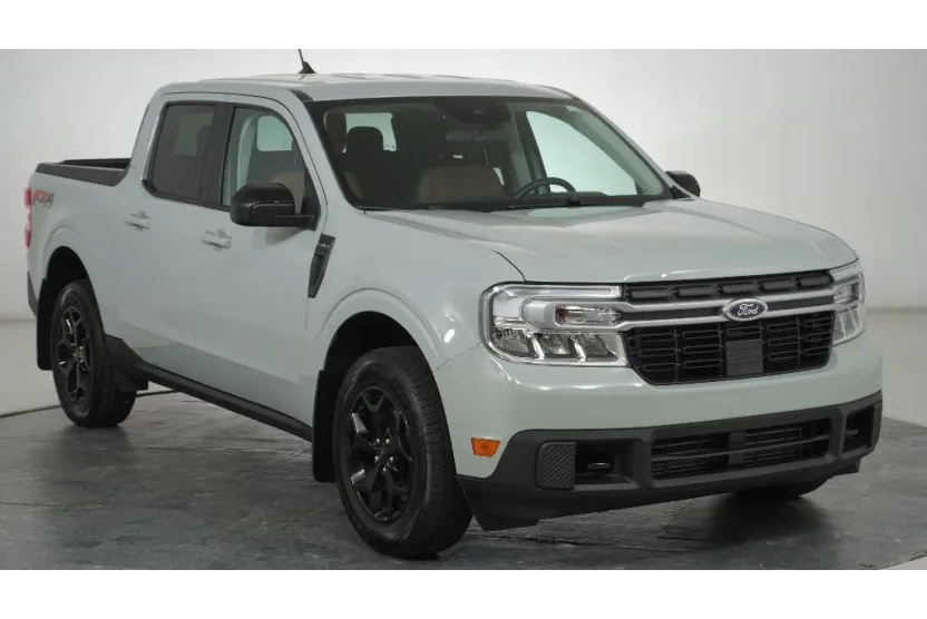 2024 Ford Maverick Lariat photo 1