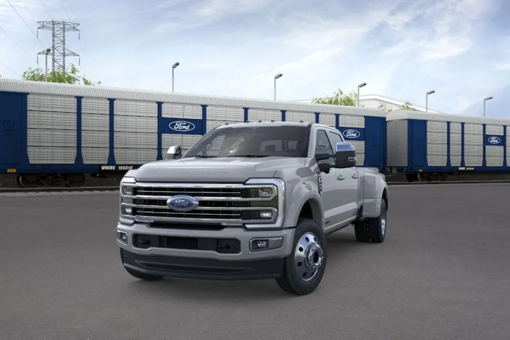 2026 Ford F-450 photo 1