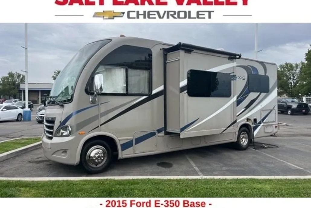 2015 Ford E-350 photo 1