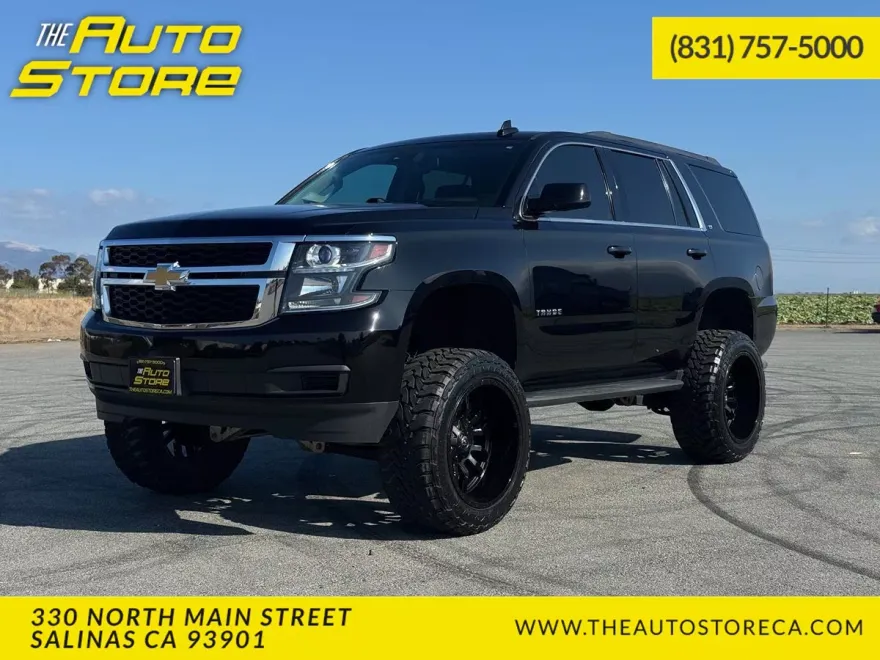 2017 Chevrolet Tahoe LT photo 1