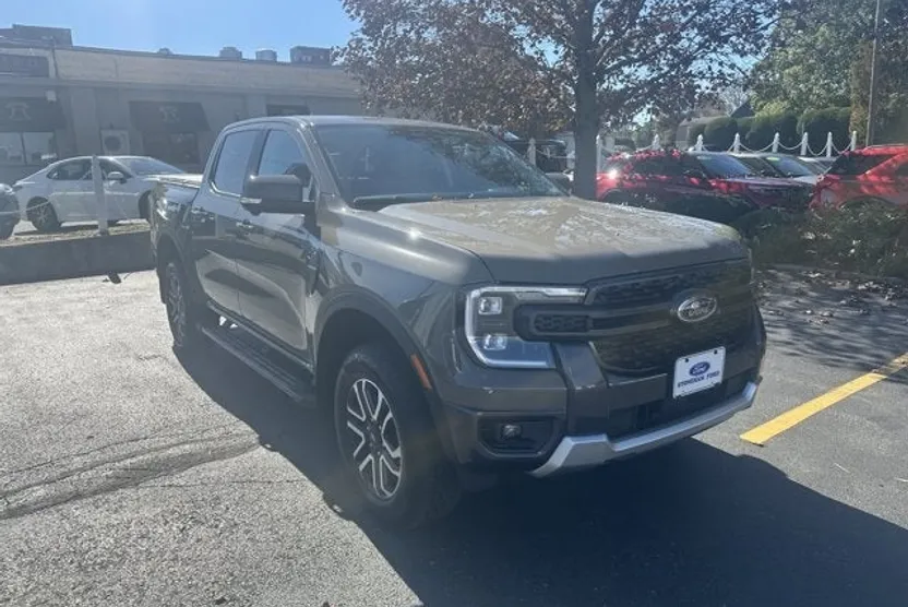2025 Ford Ranger Lariat photo 1