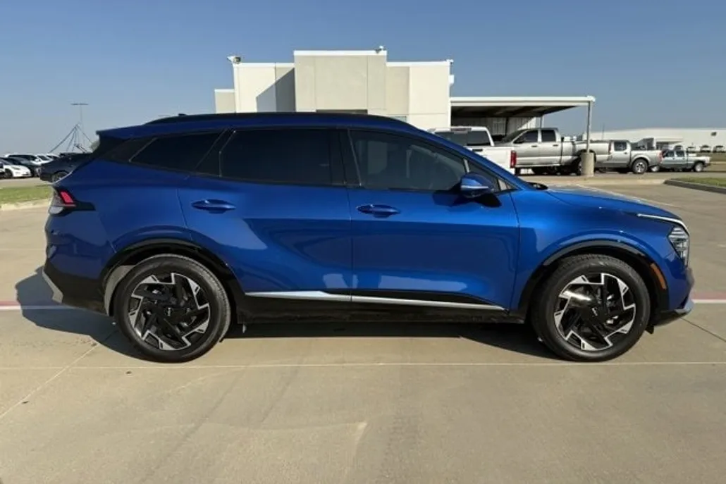 2023 Kia Sportage photo 1