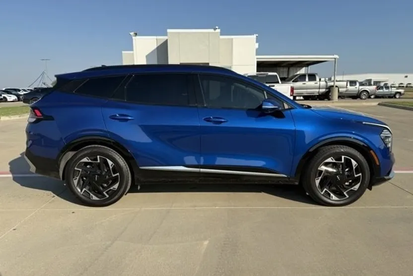 2023 Kia Sportage photo 1