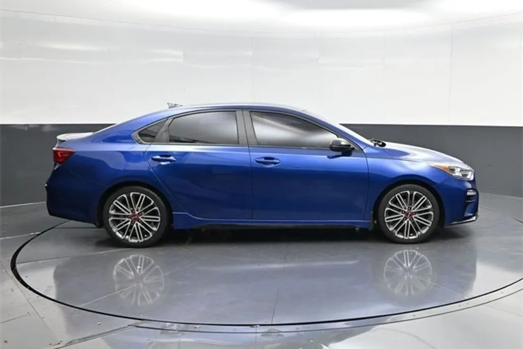 2021 Kia Forte GT photo 1