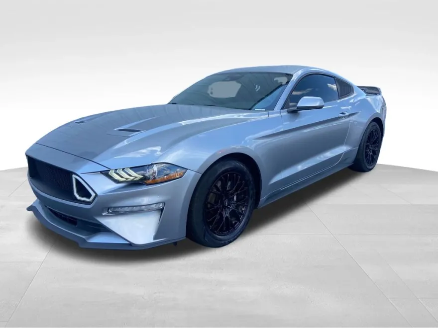 2021 Ford Mustang EcoBoost photo 1