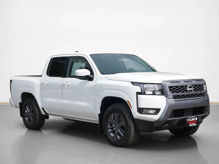 2025 Nissan Frontier SV photo 1