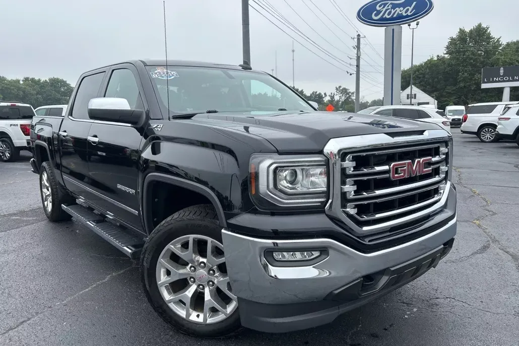 2017 Gmc Sierra 1500 SLT photo 1