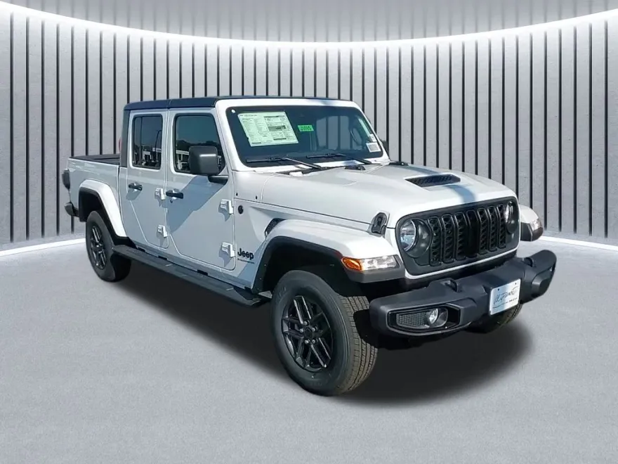 2025 Jeep Gladiator Sport S photo 1