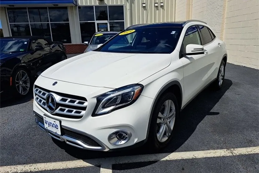 2019 Mercedes Benz GLA 250 4MATIC photo 1