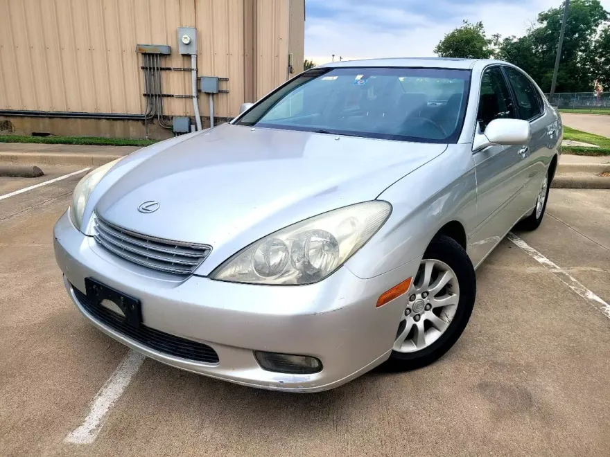 2004 Lexus ES 330 photo 1
