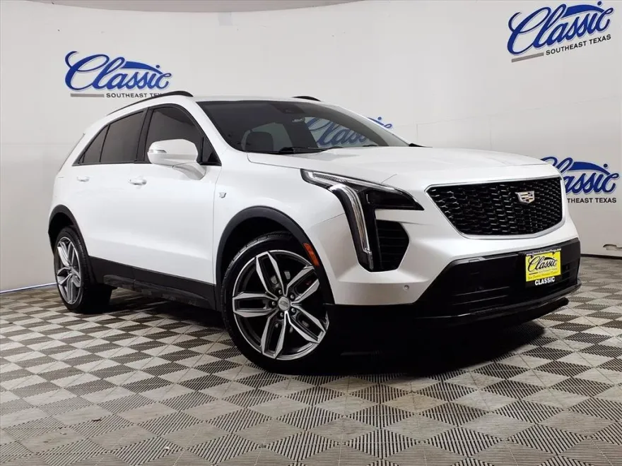 2021 Cadillac XT4 Sport photo 1