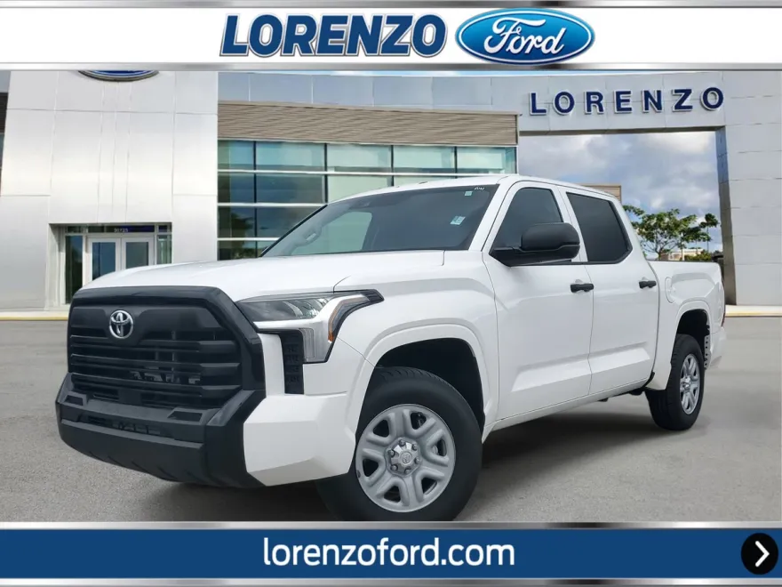 2023 Toyota Tundra SR photo 1