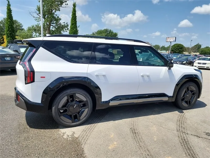 2026 Kia EV9 GT-Line AWD photo 1
