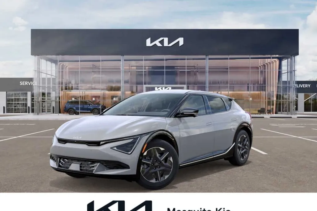 2025 Kia EV6 Light photo 1