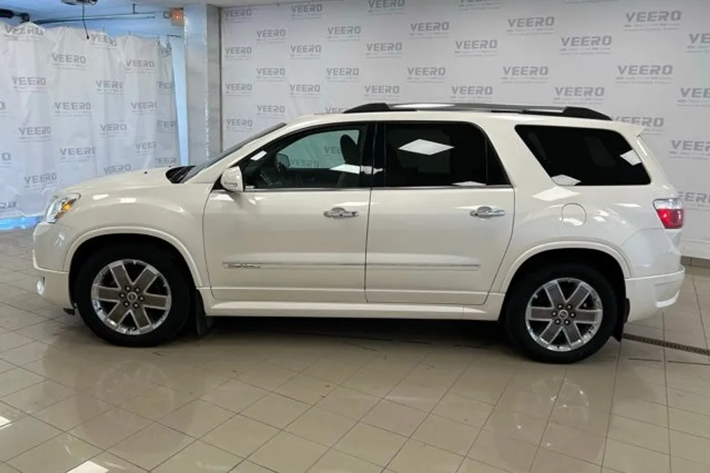 2012 Gmc Acadia Denali photo 1