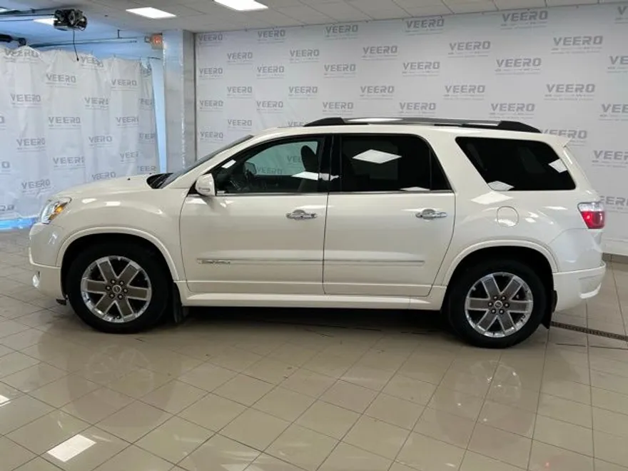 2012 Gmc Acadia Denali photo 1