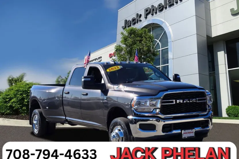 2023 Ram 3500 Tradesman photo 1
