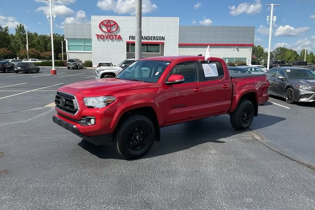 2022 Toyota Tacoma SR5 V6 photo 1