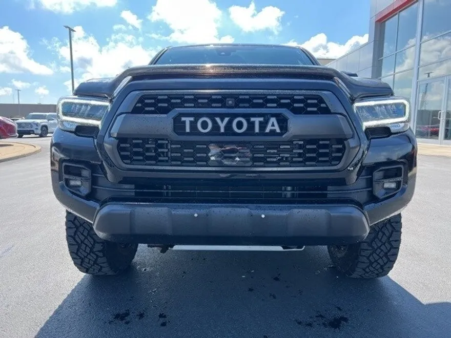 2020 Toyota Tacoma TRD Pro photo 1