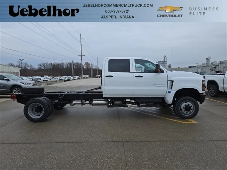 2024 Chevrolet Silverado 4500HD Work Truck photo 1