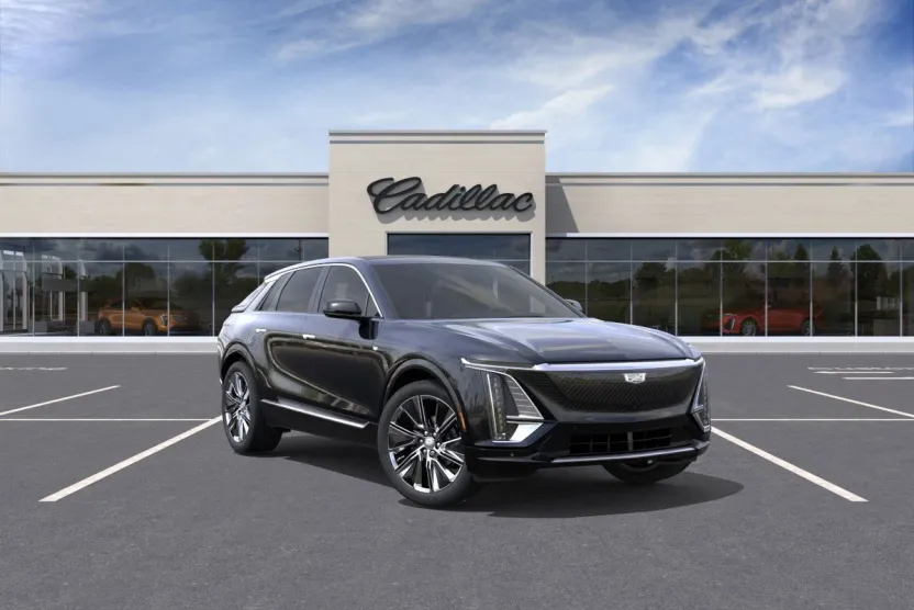 2025 Cadillac Lyriq Luxury photo 1