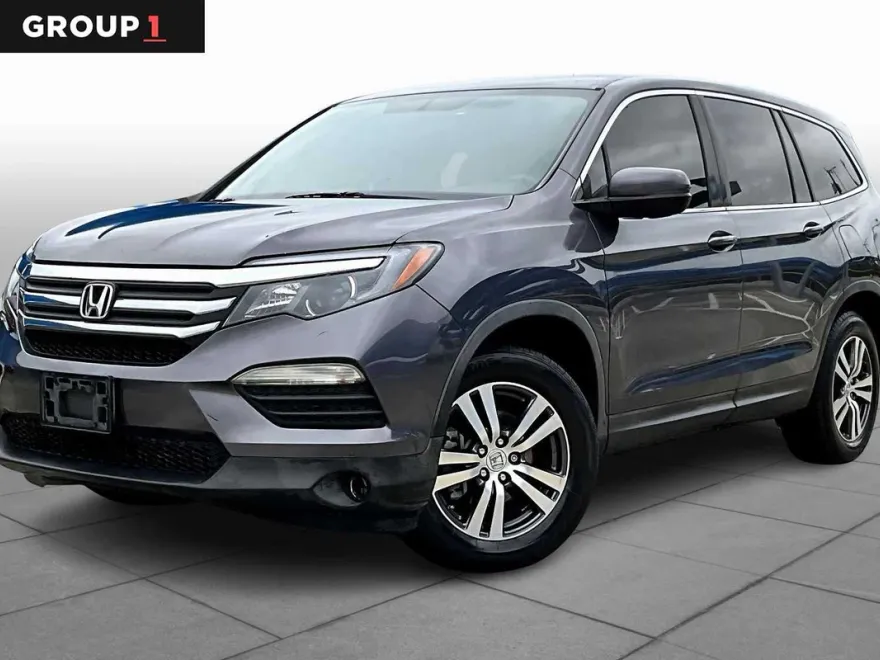 2017 Honda Pilot EX photo 1
