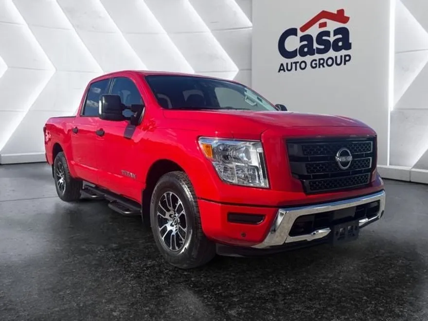 2024 Nissan Titan Crew Cab SV photo 1