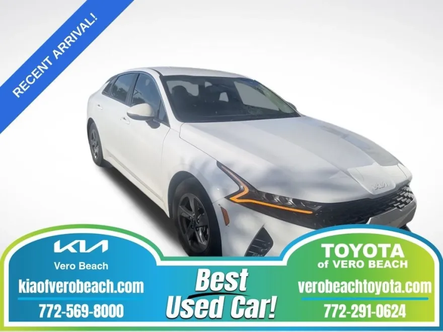 2023 Kia K5 LXS photo 1